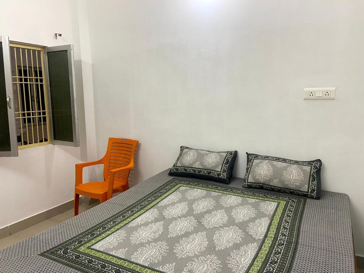 Garuda Guest House Варанаси Экстерьер фото