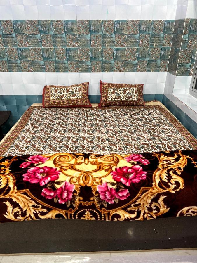 Garuda Guest House Варанаси Экстерьер фото