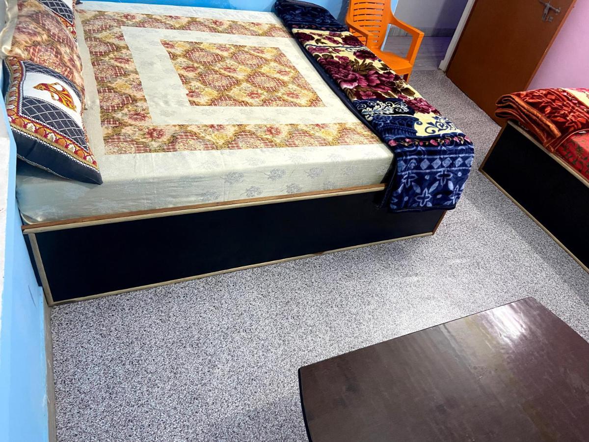 Garuda Guest House Варанаси Экстерьер фото