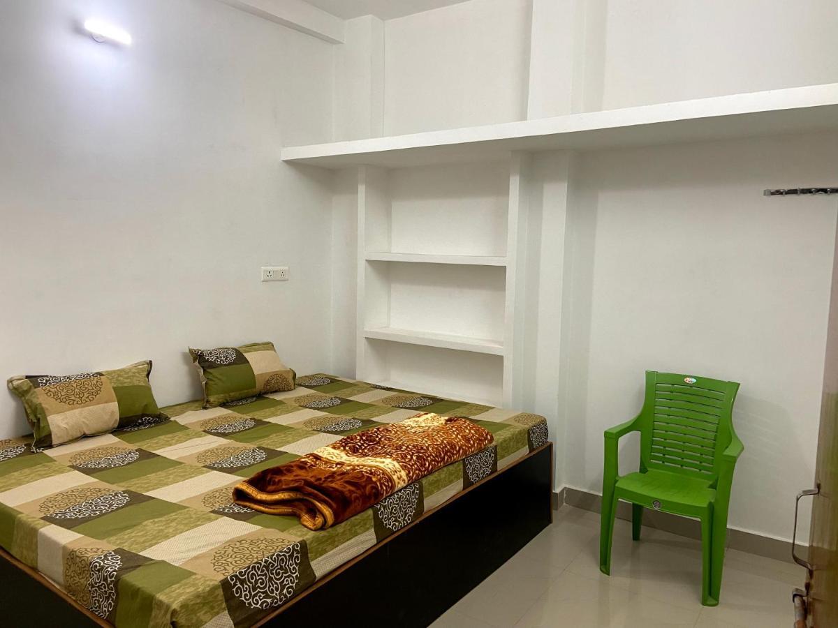 Garuda Guest House Варанаси Экстерьер фото